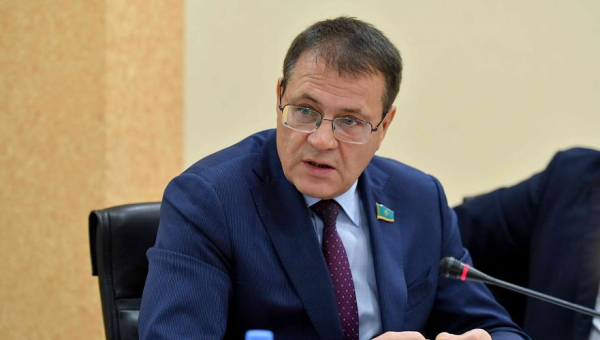 Лукин: Из-за непродуманных НПА МИИРа в Казахстане остановились более 1,5 тыс. предприятий