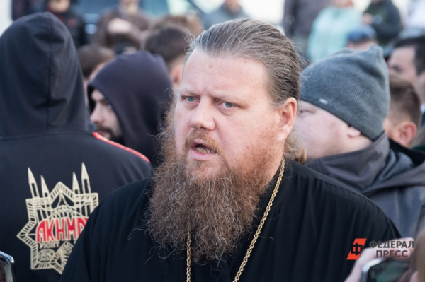 Священник Храма-на-Крови призвал раздавать россиянам землю вместо денег за рождение детей