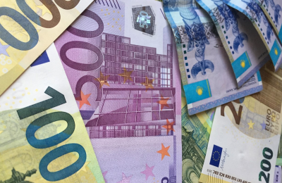 Падение EUR/USD: стоит ли ждать разворота тренда?