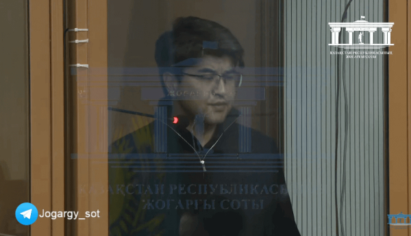 Бишимбаев расплакался, слушая записи разговора со скорой
