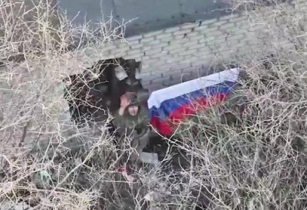 Минобороны РФ показало кадры штурма пункта управления БПЛА ВСУ в Гришино с нашлемной камеры