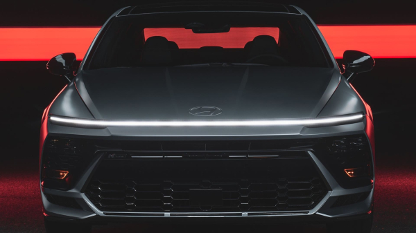 Hyundai откажется от сквозных световых полос в своих авто