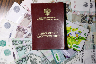 Получать две пенсии сразу реально: Россиянам рассказали, кто может претендовать на такие выплаты