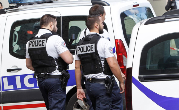 Во Франции пришли с обысками в офис X