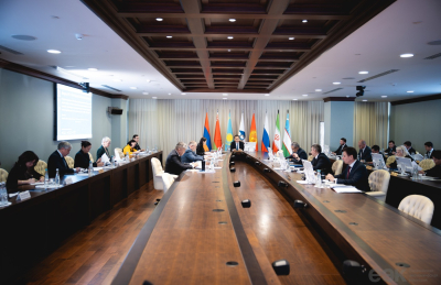 ЕЭКукрепляет связи с Европейским региональным бюро ВОЗ