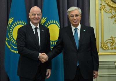 Токаев обсудил развитие футбола с главой ФИФА