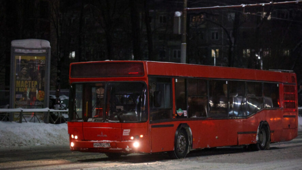 Автобус №22 в Казани изменил маршрут: транспорт не может добраться до остановки из-за снегопадов 03/02/2026 &ndash;