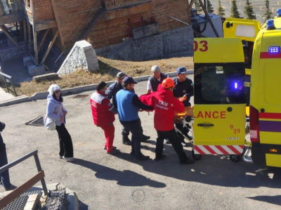 В горах Алматы спасатели оказали помощь двум туристкам, получившим травмы