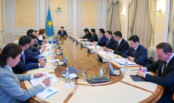 Ерлан Карин дал поручения по укреплению общественно-политической стабильности