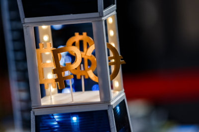 Центробанк повысил курс евро почти на&nbsp;рубль