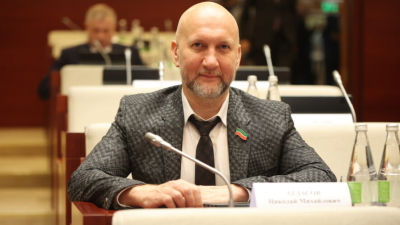 ИИ, философы и &laquo;красные линии&raquo;: депутат Атласов об экстравагантных выступлениях на ПМЭФ-2026 09/06/2026 &ndash; Статьи