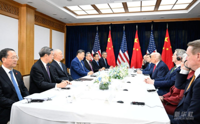 Си Цзиньпин: следует обеспечить стабильное движение вперед &laquo;гигантского корабля китайско-американских отношений&raquo;