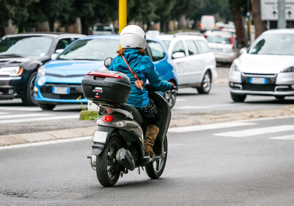 &quot;Хлам&quot; на дорогах: половина мотоциклов и мопедов в Казахстане старше 20 лет