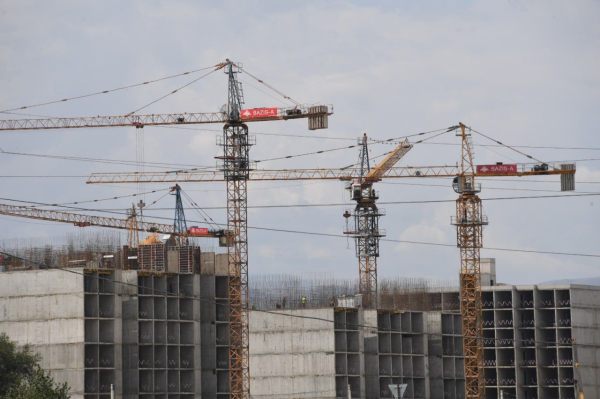 Более 1 тысячи нарушений в строительстве выявили в Алматы с начала года