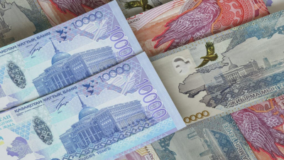 Новые правила снятия наличных в Казахстане вступят в силу с 2026 года