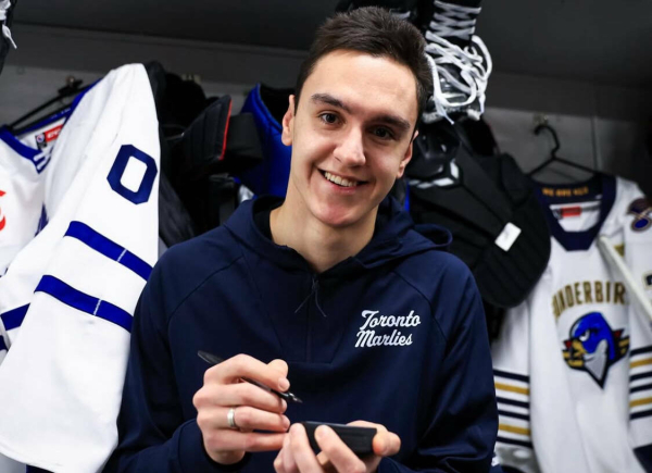 Воспитанник системы &laquo;Ак Барса&raquo; Ахтямов остается в Торонто