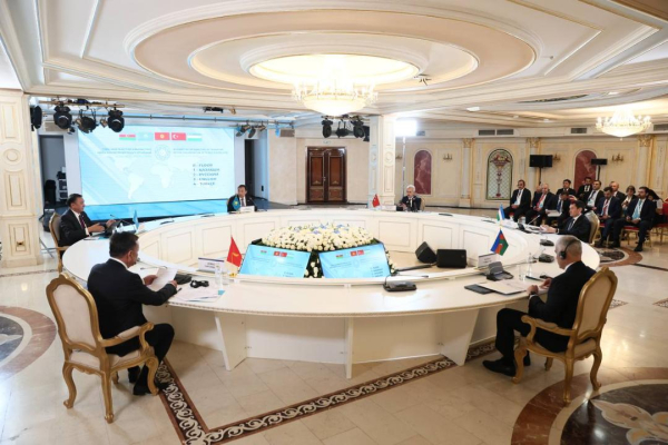 В Алматы министры транспорта тюркских стран подписали итоговое Коммюнике