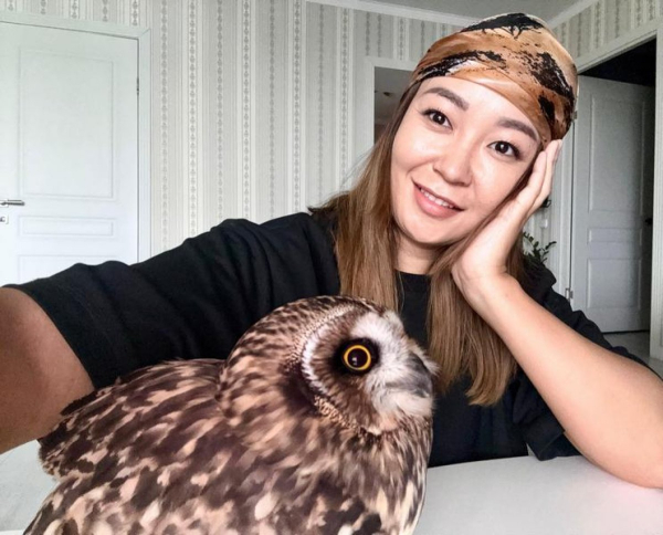 Карагандинка спасла раненую сову и назвала ее Канатик