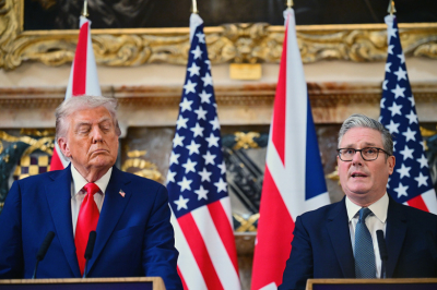 Политолог объяснил, зачем на самом деле Трамп публично отчитывает Стармера