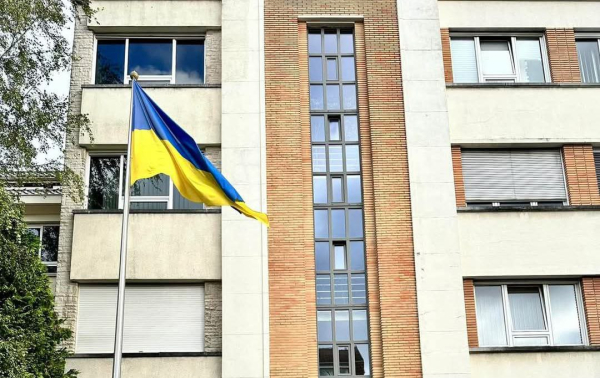 Атлетов из Украины оштрафовали из-за отказа стоять на пьедестале под гимн России
