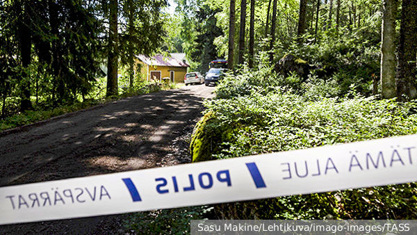 Politico оценила возможность изгнания Венгрии из ЕС