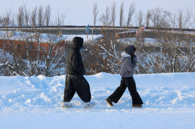Насмерть завалило снегом мальчика в югорском поселке: как случилась трагедия