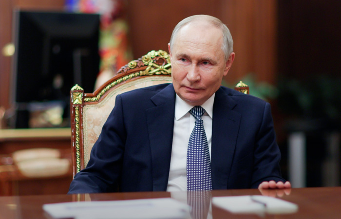 Путин поздравил Пашиняна с Днем независимости Армении
