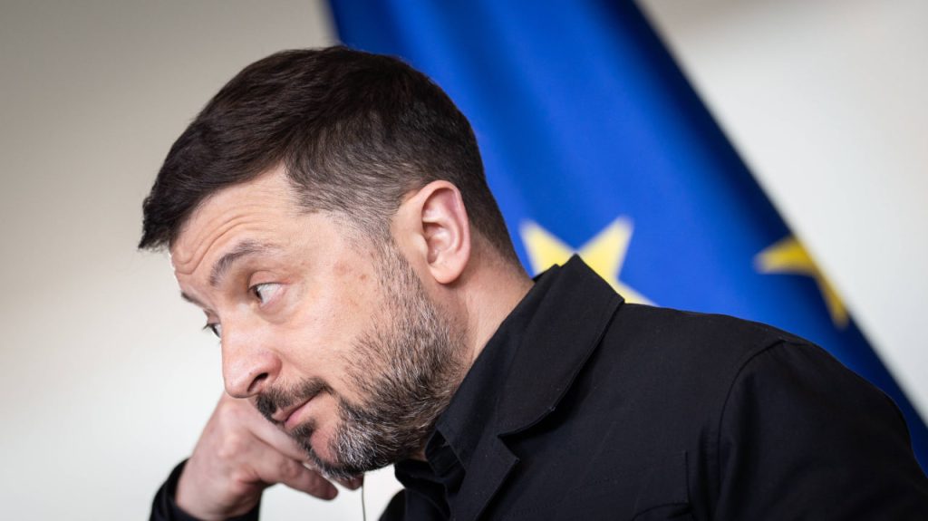 Bloomberg назвало встречу Зеленского и фон дер Ляйен напряженной из-за разногласий по финансам