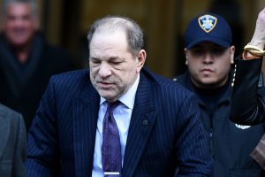Харви Вайнштейна приговорили к 15 годам по делу о сексуальном насилии