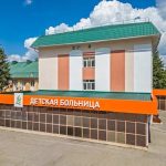 «Счет шел на часы»: в Альметьевске врачи спасли девочку с перекрутом кисты яичника