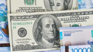 Доллар вырос еще на 6,6 теңге в Казахстане