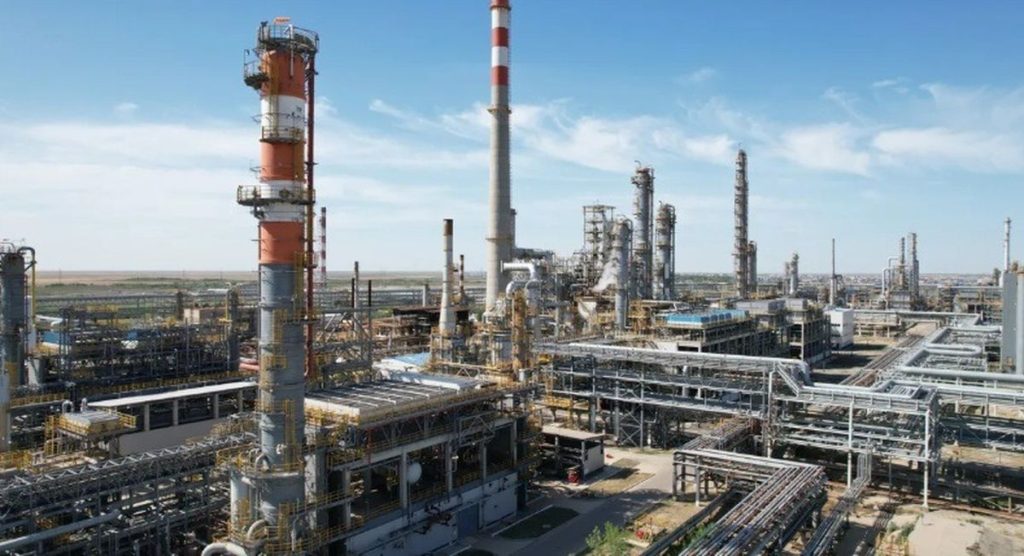 Казахстан пока не обеспечивает себя топливом и вынужден импортировать из России