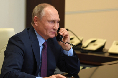 Путин поговорит по телефону с иностранным коллегой