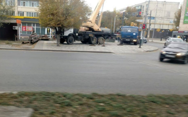 Народный репортёр. Опять роют землю, убирают новую плитку